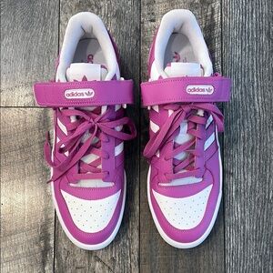 Adidas Forum Low in lilac and White